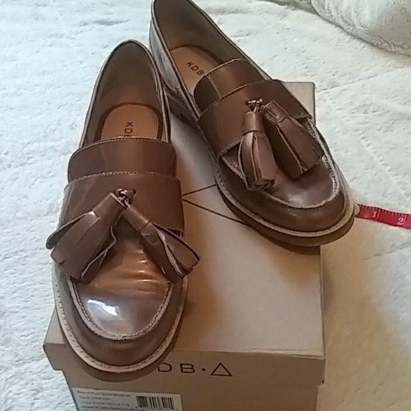 Kelsi Dagger Brooklyn Rose Gold Tassel loafer - Picture 3 of 8